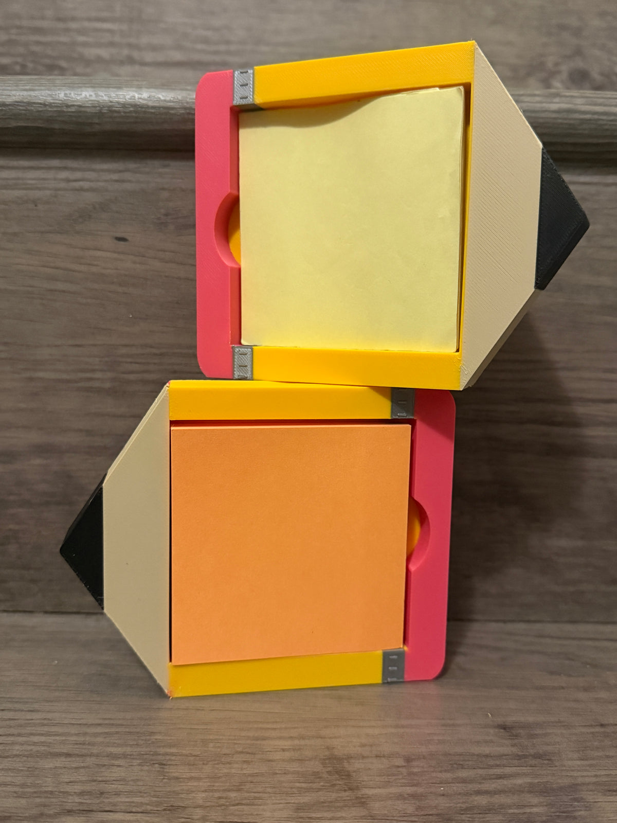 Pencil Themed Post-It Note Holder